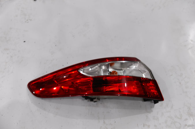 RENAULT KADJAR ARKA STOP